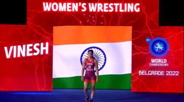 World championships: Vinesh Phogat loses 0-7 in qualification