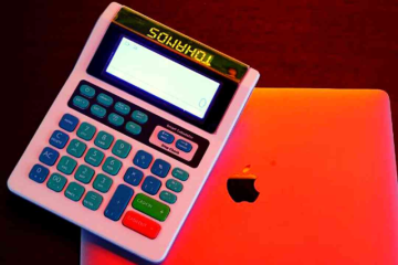 Indian Startup Invents World's First Smart Calculator