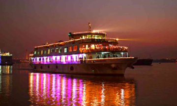 Netizens Suspect PM Modi's Ganga Cruise to be Deceitful