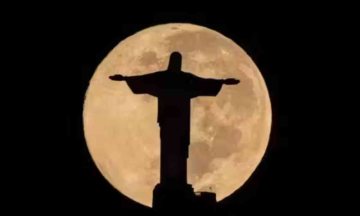 Christ the Redeemer in Rio turns off its lights to support Vinicius Jr.