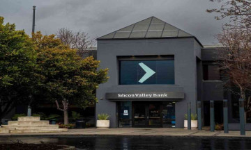 Silicon Valley Bank plans to lay off its employees by 3%