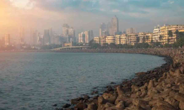 Exploring the Advantages and Disadvantages of Living in Mumbai