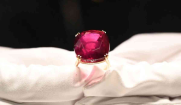 Estrela de Fura: World's largest Ruby ever sold for record-breaking $34.8 million