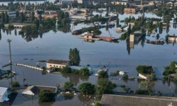 Russia/Ukraine - 35 missing after dam collapse leads to flood