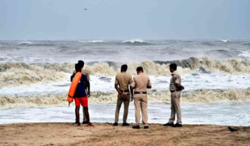 Vygr Maharashtra: 4 boys feared drowned off Juhu Beach, 2 rescued, investigation underway