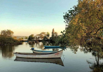 Part of our glorious past: Canoes