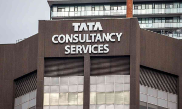 Bribes for Jobs at TCS exposed, miscreants might have made Rs. 100 cr