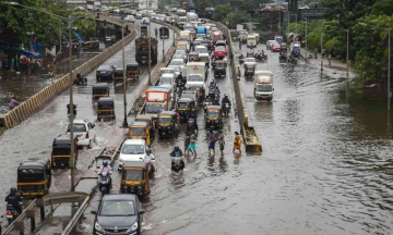 Aditya Thackeray, Ashish Shelar Criticize BMC for Waterlogging