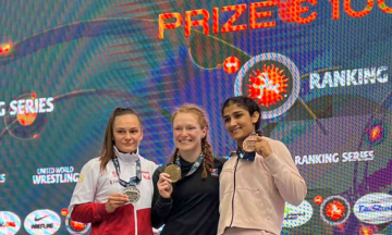 Sangeeta Phogat wins bronze in World Ranking Series