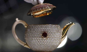 "The Egoist" Teapot breaks records, costs Rs. 24 Crores