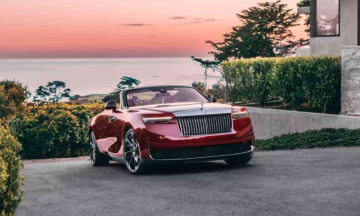रोल्स रॉयस ने लाँच केली जगातील सर्वात किमतीची कार, ला रोज नॉइर ड्रॉपटेल, 211 कोटी किमतीची