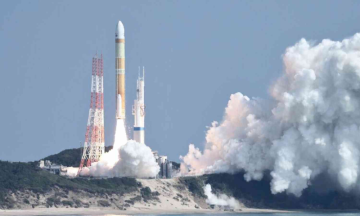 Japan's space agency plans to send rocket to moon