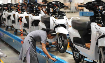 The 2-wheeler market is charging ahead into the future: E-scooters rolling in as a mark of change in the industry
