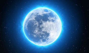 Rare super blue moon on August 30