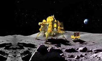 Chandrayaan Rover detects Oxygen, Sulfur, Calcium & Iron in the first week of being on the moon