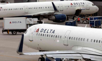 Delta Air forced to make a U-turn due to passenger's Diarrhoea