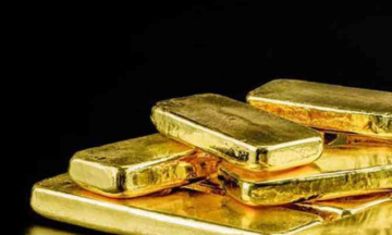 Family caught smuggling gold dust worth ₹ 1 Crore from Singapore in child's diaper