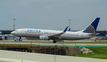 United Airlines flight drops 28,000 feet in 10 minutes, returns to Newark Airport