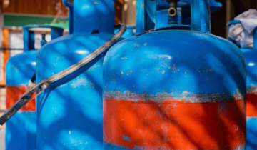 LPG 19-kg Gas Cylinder Price Hike, to increase by ₹209 from today