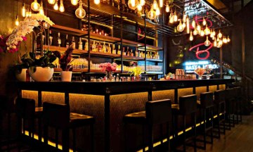 Going out gets expensive - Maharashtra govt raises tax on Bars & Restaurants by 5%