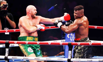 Tyson Fury beats Francis Ngannou after being knocked down