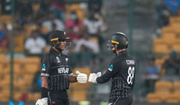 New Zealand clinch semi-final spot with convincing win over Sri Lanka