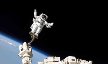 NASA astronauts lose tool bag worth $100,000 during spacewalk
