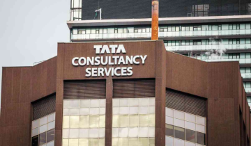 TCS relocation notices to 2,000+ employees sparks outcry & Union backlash