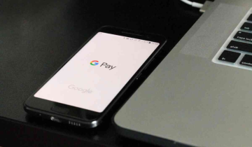 Google Pay introduces Rs 3 convenience fee for mobile recharges