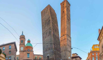 Italy's 'leaning tower' to collapse, Bologna City on 'High Alert'