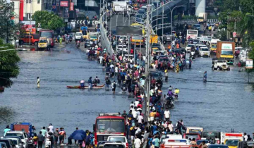 Southern Tamil Nadu on alert: Casualty Reported , TN Declares Public Holiday