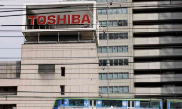 Toshiba bids adieu to Tokyo Exchange after 74 years in historic delisting