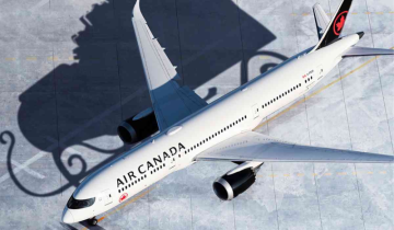 Passenger jumps from Air Canada's plane door, causes flight delays