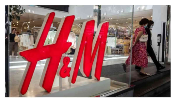 After allegations of kid sexualisations, H&M pulls a school uniform ad