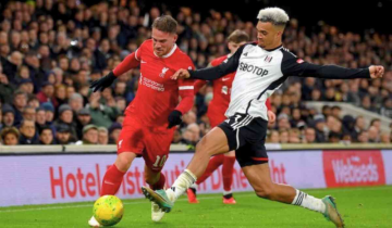 Liverpool defeat Fulham to face Chelsea in the English League Cup final at Wembley