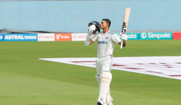 Yashasvi Jaiswals hits his maiden double century, as India nears the 400 mark