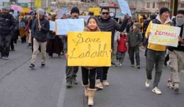 Ladakh Thousands Protest for Statehood, Constitutional Protections in Freezing Cold