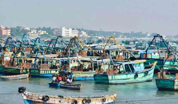 Sri Lankan Navy detains 19 fishermen from Rameswaram,captured two boats