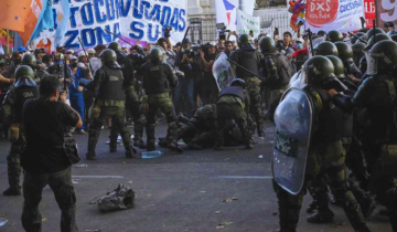 Buenos Aires Riots: Argentines Protest the President's Economic Reforms