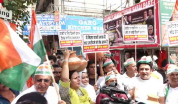 ‘Matka Phod’ Protest in Delhi by Congress Against AAP Amid Water Crisis