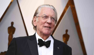 Donald Sutherland, 'Hunger Games' & 'M.A.S.H.' actor, dies at 88