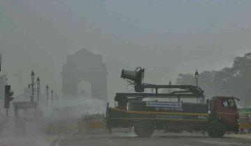 Delhi Gasping: AQI Hits ‘Severe Plus’ Category