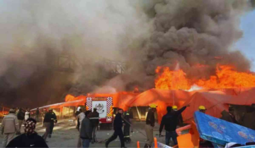 Fire Erupts in Two Parked Vehicles Near Mahakumbh Mela in Prayagraj; Thankfully, No Injuries Reported