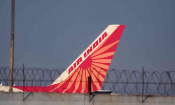 Air India San Francisco–Mumbai Flight Halted in Kolkata After Engine Fault Detected