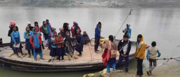 Bihar Kids Forced to Row to School