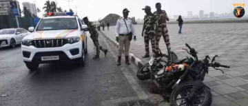 KTM bike crash kills 3 at Marine Drive Mumbai