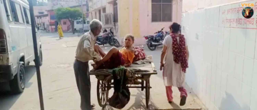 Bareilly Man Pulls Sick Wife On Handcart After Hospital Denies Help