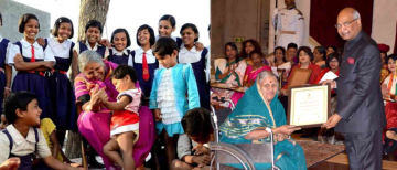The Mother of Orphans: How Sindhutai Sapkal Raised 2,100 Children!
