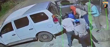 Title: Shocking Deoghar Heist: Thieves Uproot Entire SBI ATM Machine and Drag It Away