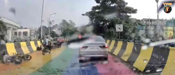 Kolkata Rainbow Roads: Bikers Skid on Painted Flyovers; Government Orders Probe